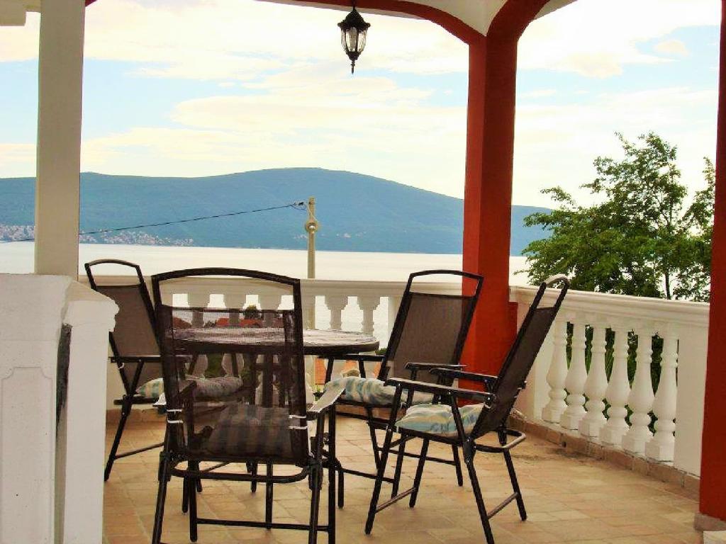 Villa Lastva Apartments Tivat Quarto foto